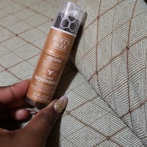Burt's Bees Bronzer Highlighter